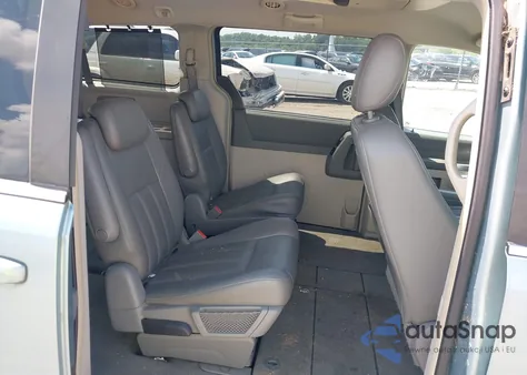 2008 Chrysler Town & Country Touring z USA, uszkodzony, nr VIN 2A8HR54P88R834637